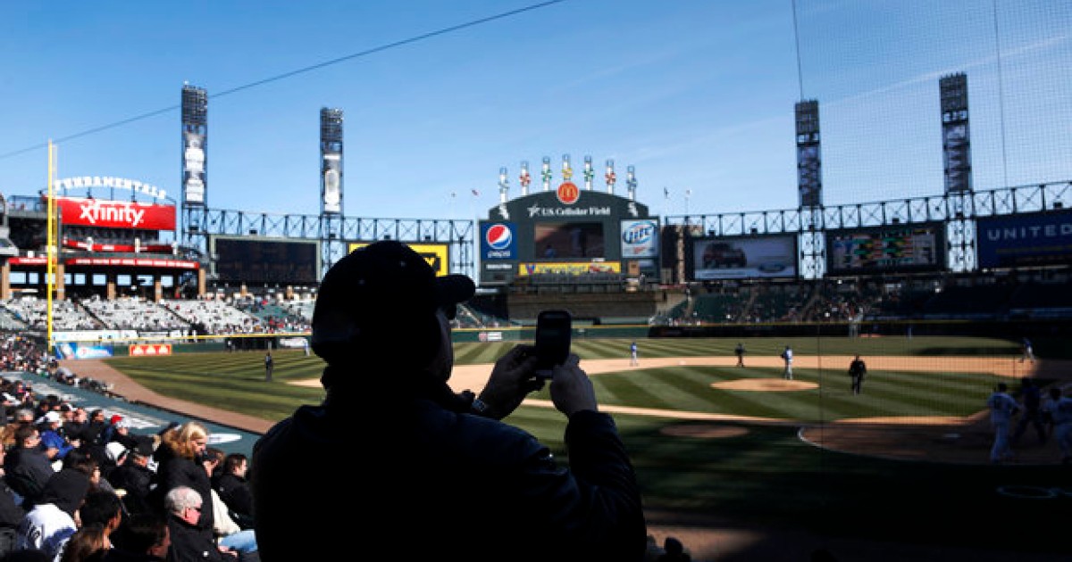 Peavy looks sharp in first start for White Sox