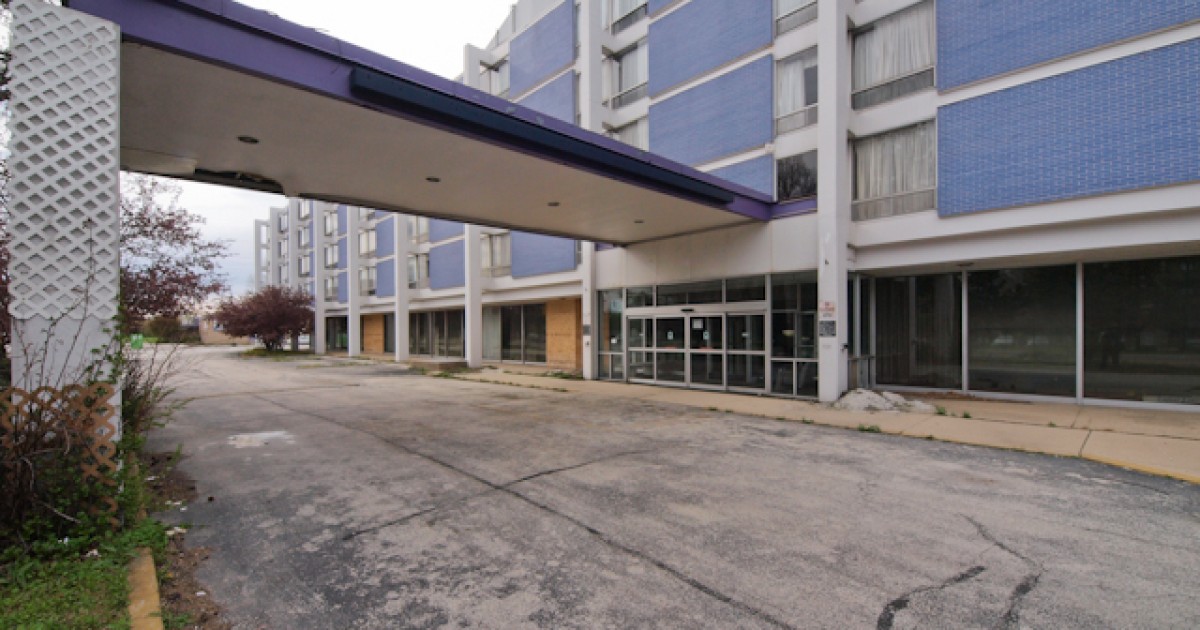 Purple Hotel Could Face Wrecking Ball Wbez Chicago