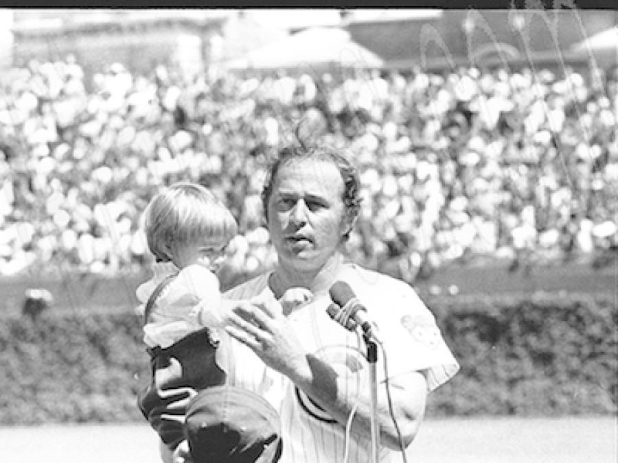 Remembering Cubs legend Ron Santo