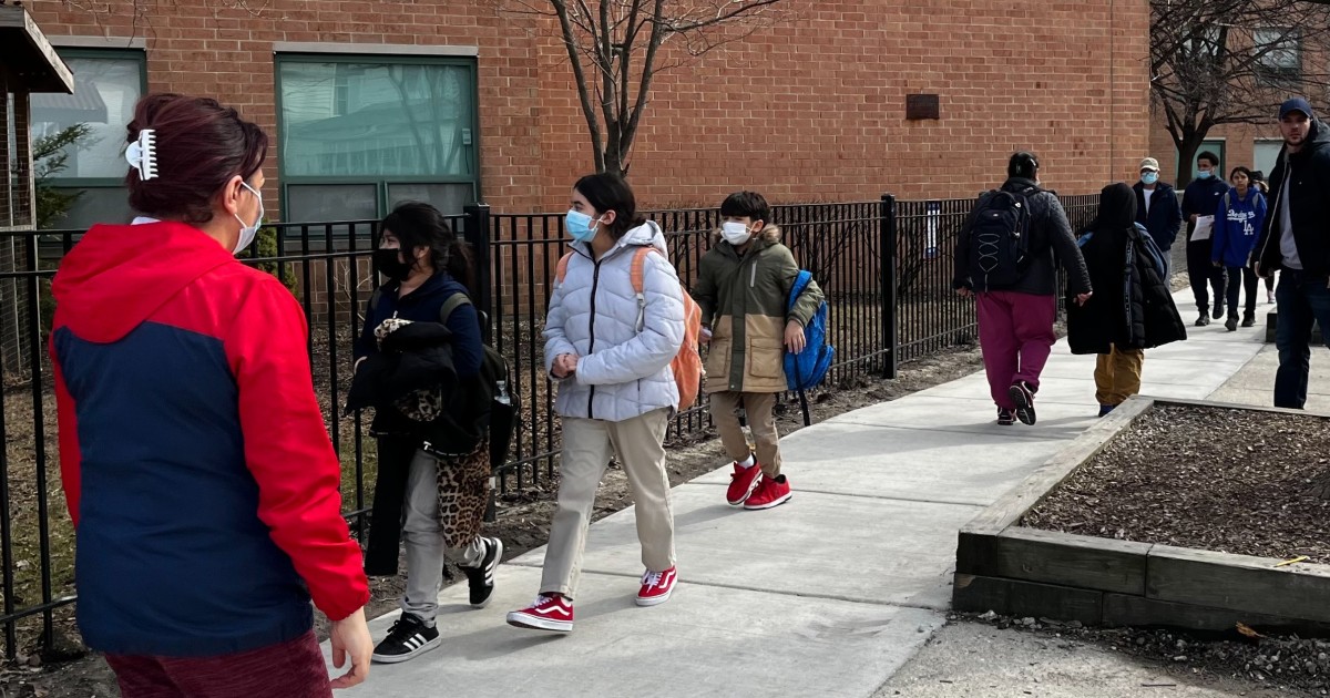 Chicago Public Schools Will Require Masks When Classes Resume