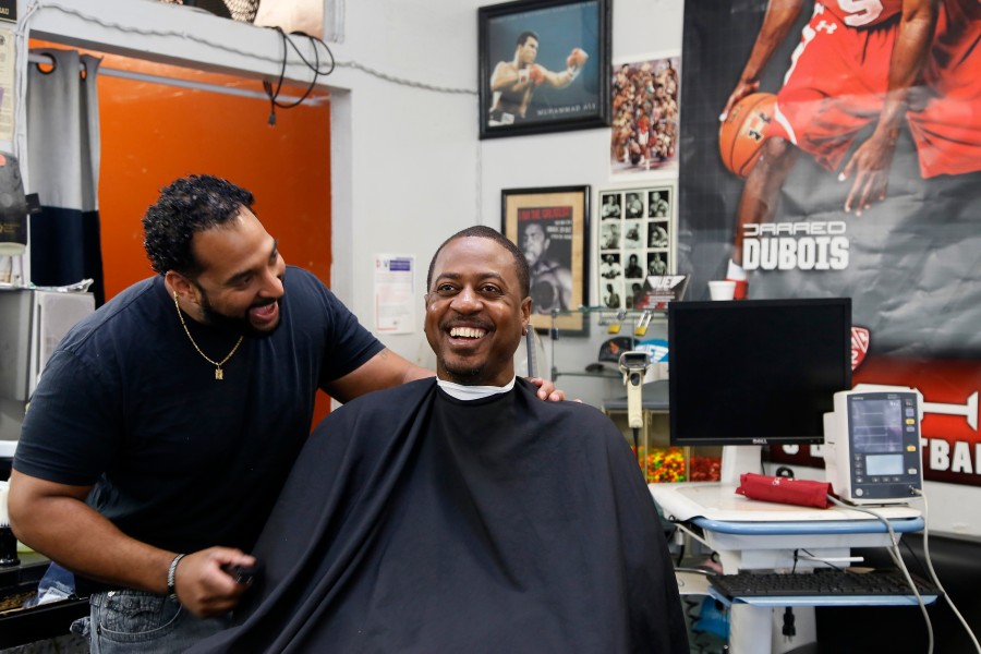 A Mental Health Barbershop Movement Comes To Chicago