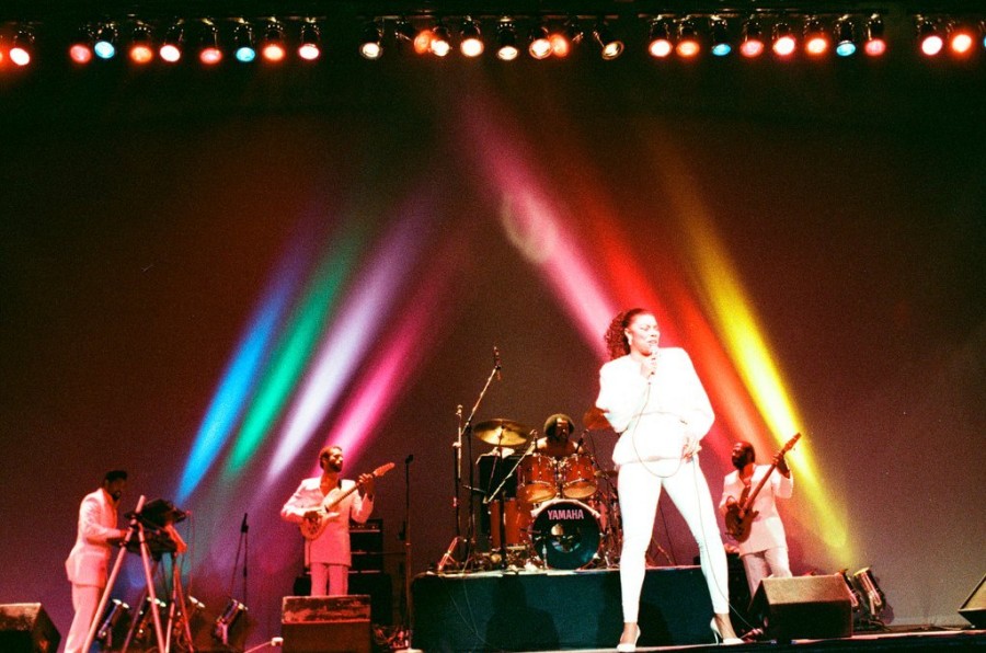 Millie Jackson performs at the New Regal Theater in 1989.