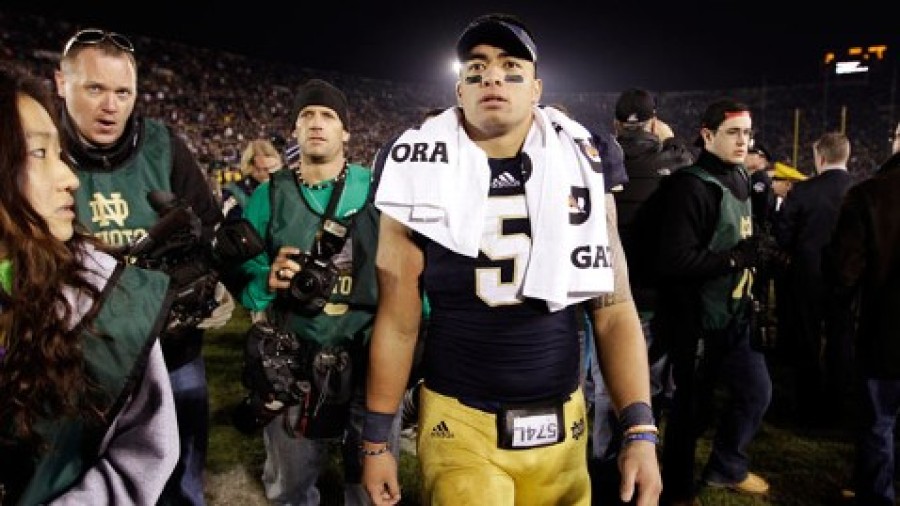 Notre Dame stands by Manti Te'o, says he was 'perfect mark' for a hoax