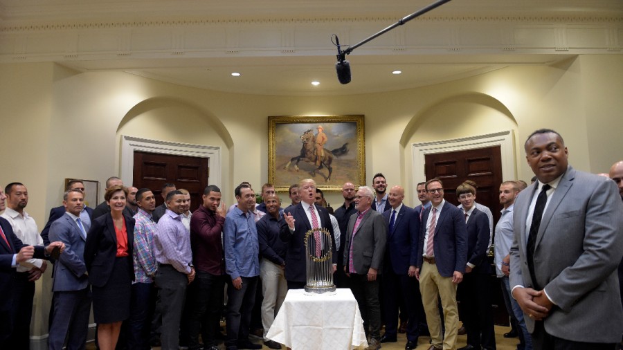 Cubs visit Trump, White House