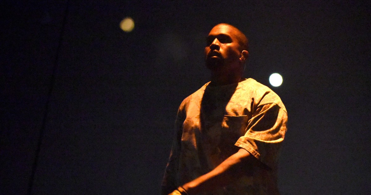 Kanye West performs for first time since antisemitic rants