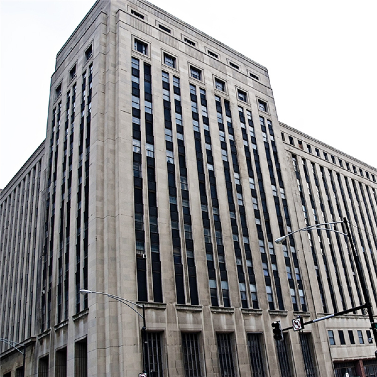 Old Chicago Main Post Office Sold at Auction | WBEZ Chicago 