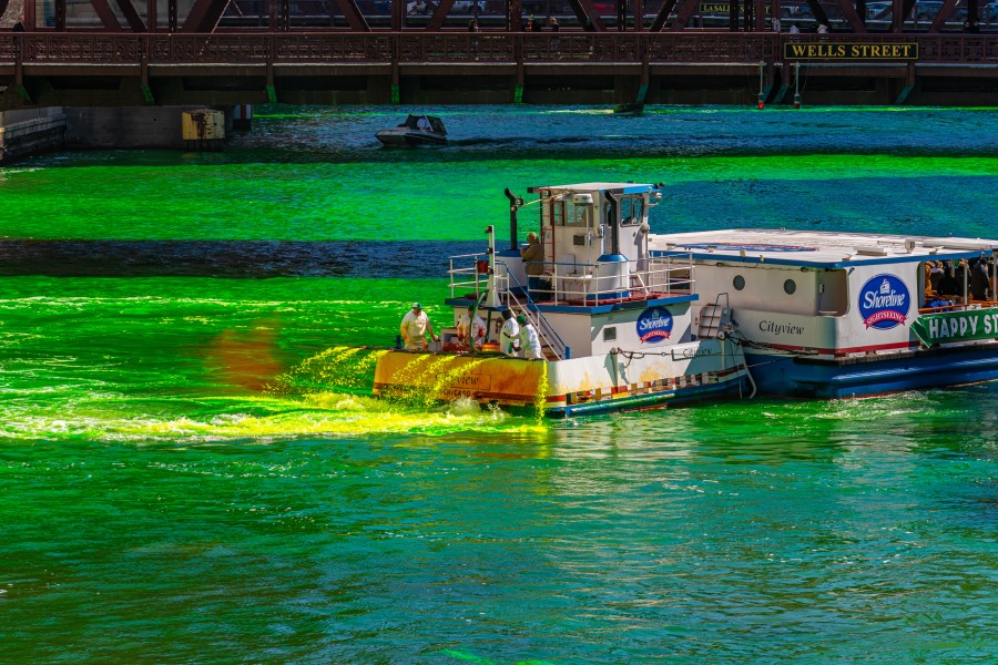 Dyeing of Chicago River draws crowds WBEZ Chicago