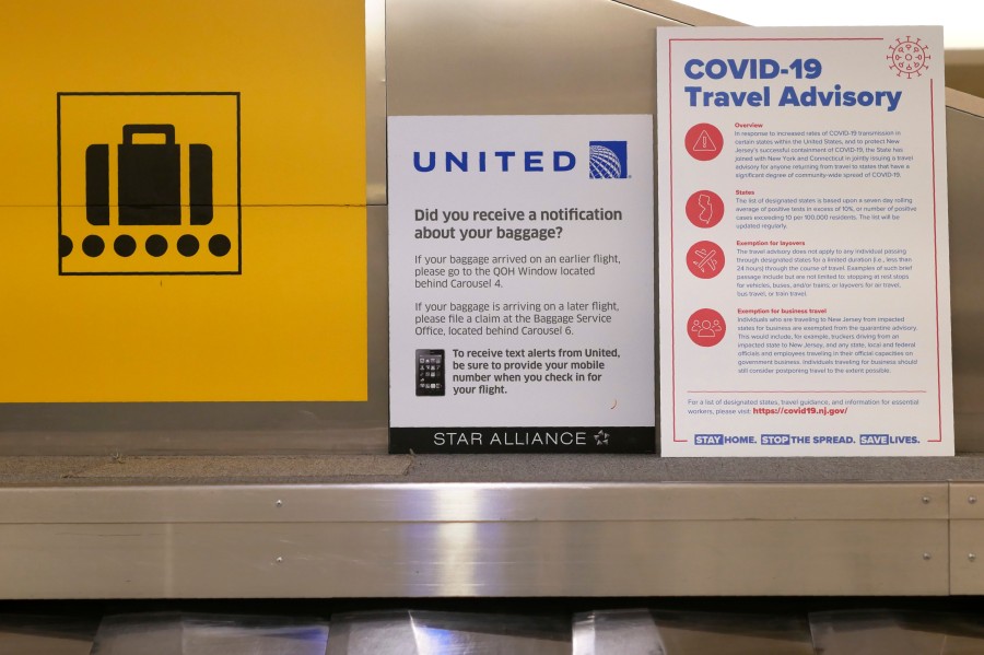 united-airlines-sends-layoff-notices-to-u-s-employees-wbez-chicago
