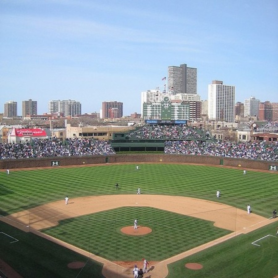 City, Cubs agree on new signs at Wrigley