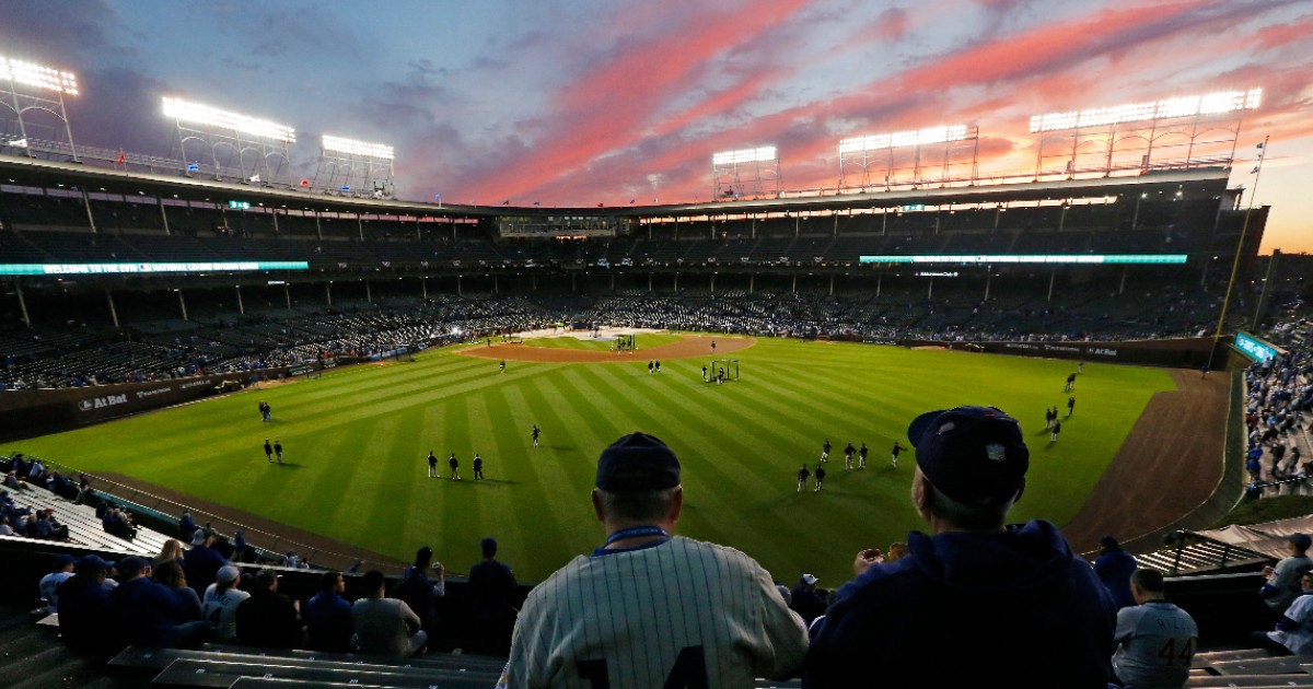 Espn Podcast Tackles Tangled History Of Lights In Wrigley Field Wbez Chicago