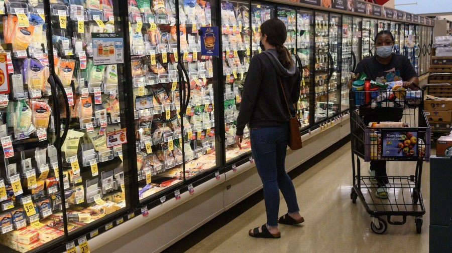We Crunched the Numbers and This Is the Cheapest Place to Buy Groceries Online