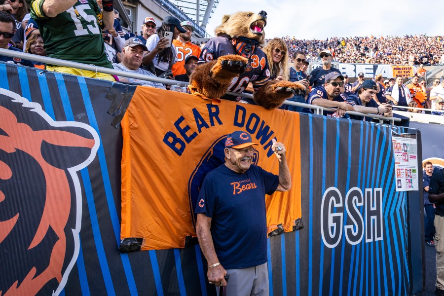 Stalled Bears stadium talks create opening for Chicago mayor — if