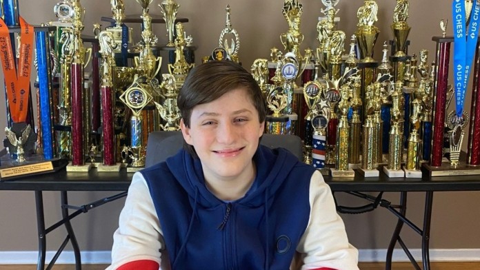 Lane Tech sophomore is Chicago's only national master chess player under 18  - Chicago Sun-Times