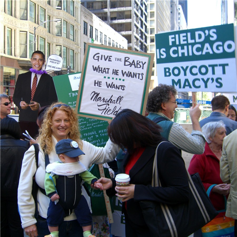 Chicago anti-violence march: Protesters, Cubs fans merge