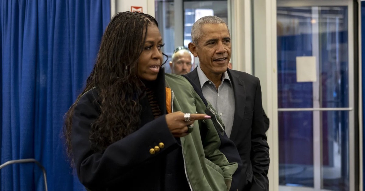 Obamas react to affirmative action overturned by Supreme Court WBEZ