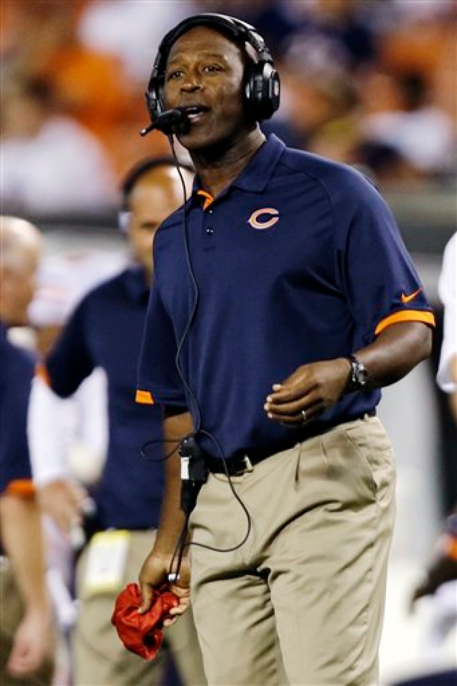 Lovie Smith's biggest issue is what to do with Mike Martz